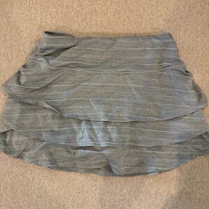 Athleta Gray Ruffled Skort Size XS